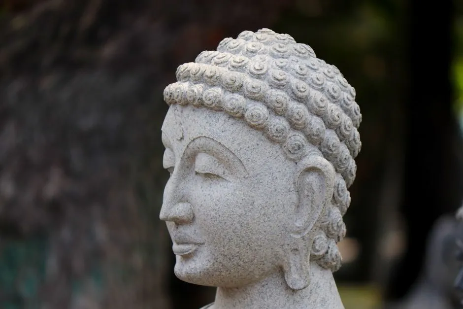 tượng phật thích ca đẹp nhất bằng đá